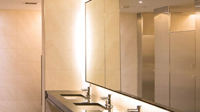 Iluminación LED y controles LED para baños