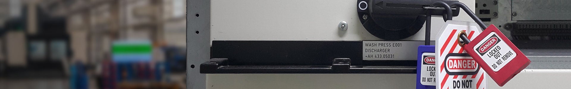 Bloqueo y etiquetado aplicados a equipos de fabricación