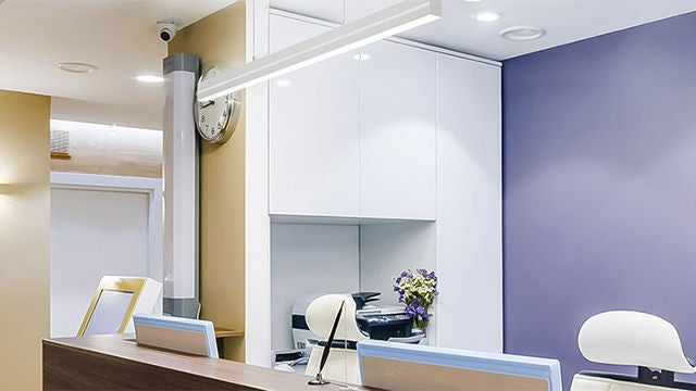 Iluminación LED y controles LED para entradas y vestíbulos